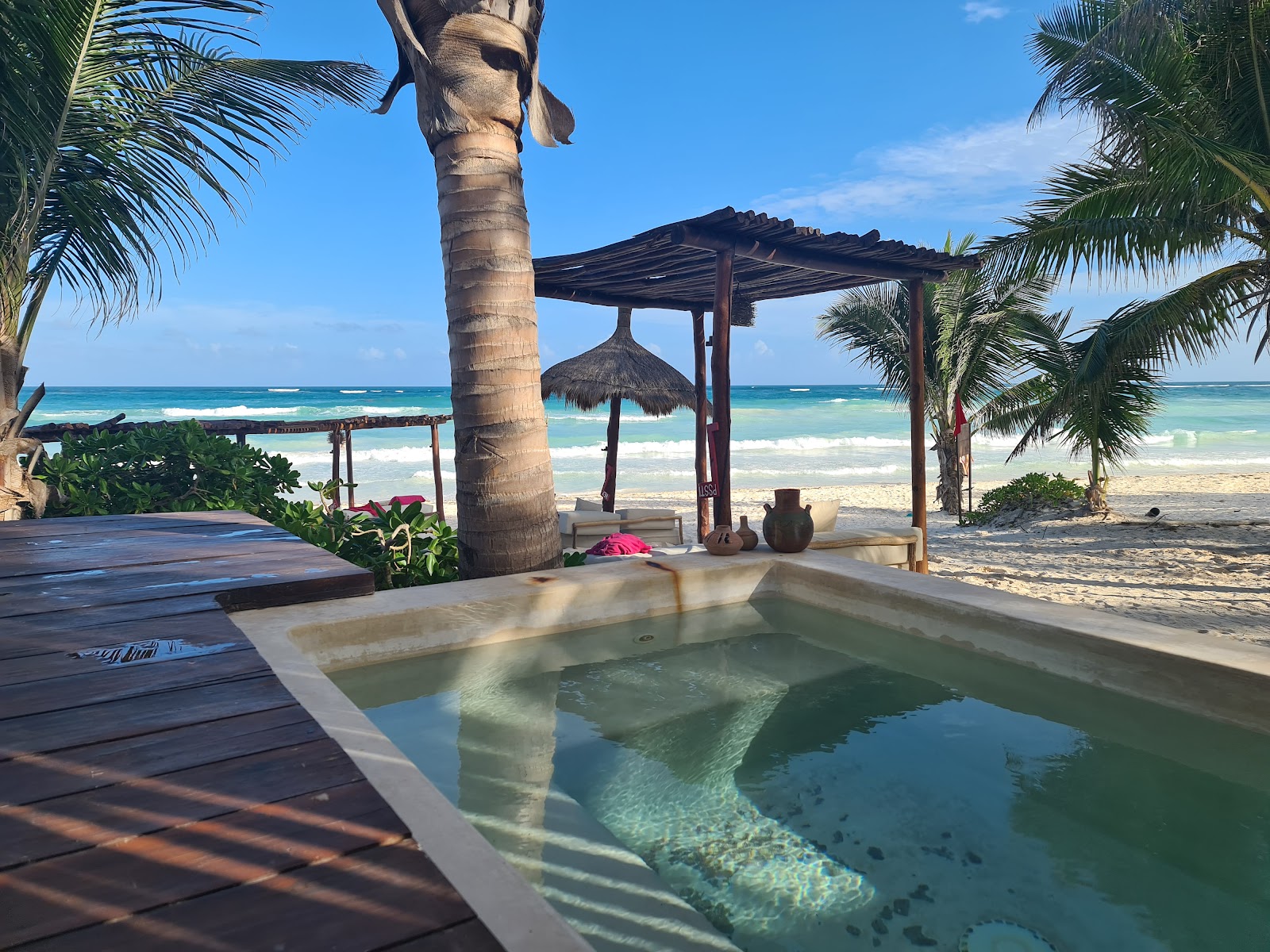 Plunge pool on a sea-view deck at La Zebra