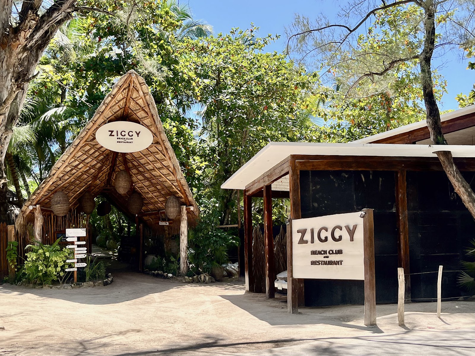 Entrance of Ziggy Beach Club and Restaurant in Tulum