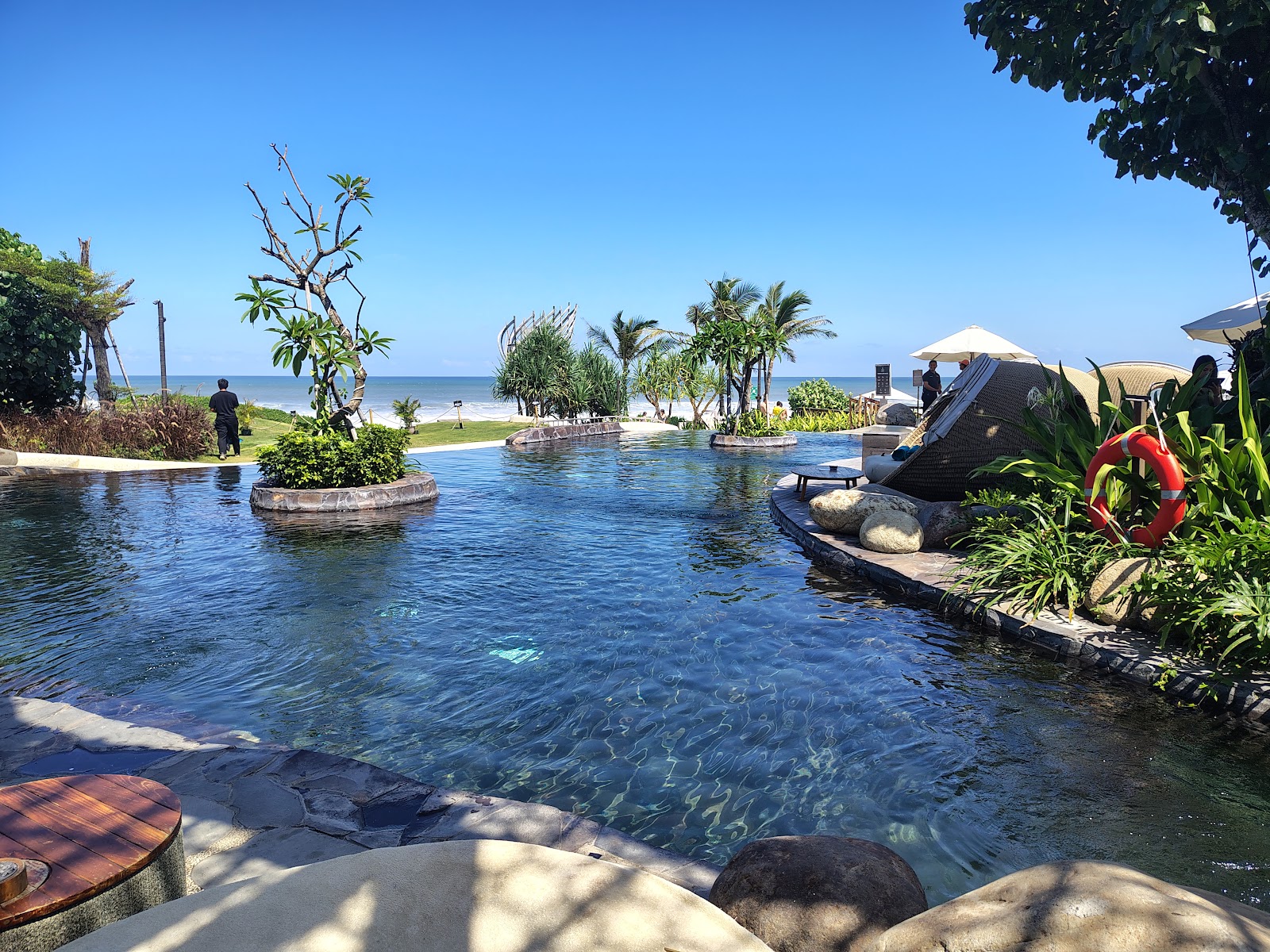 Clifftop pool with daybeds overlooking the Indian Ocean